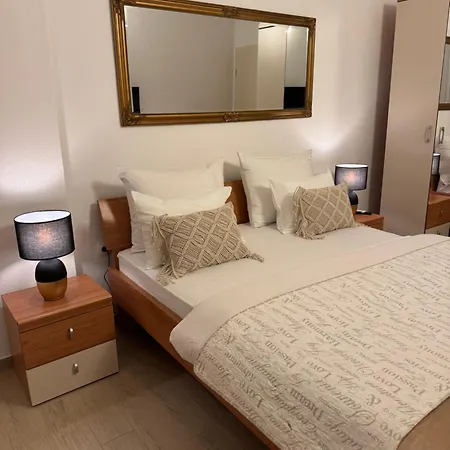 Mikaela Apartment